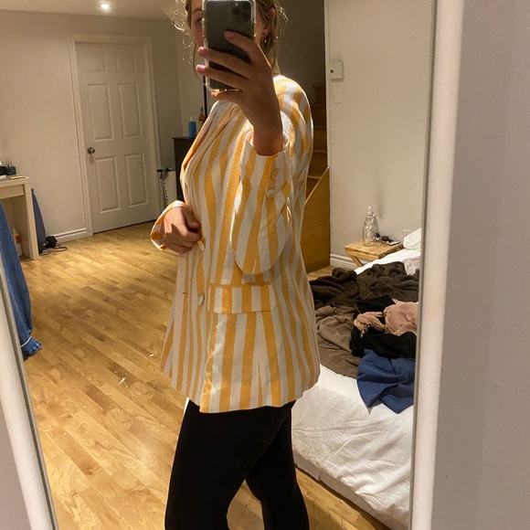 Fun blazer - Picture 2 of 3